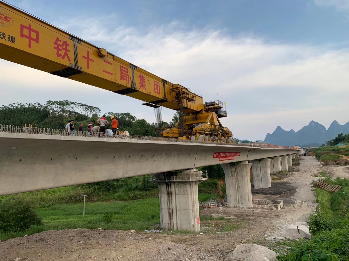 梧州预应力加固在公路桥梁施工应用